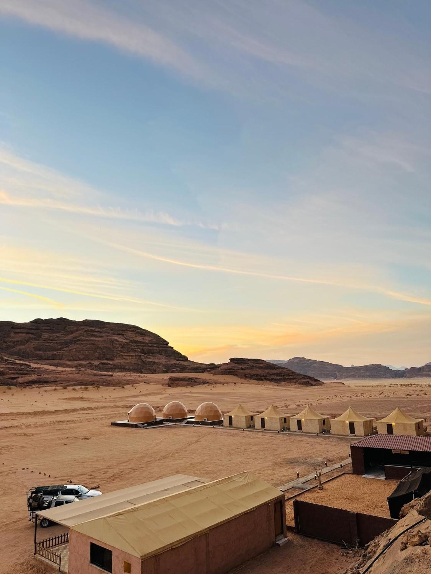 Rum Relaxation Luxury Camp Wadi Rum Exteriör bild
